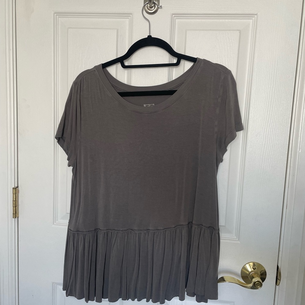Shirt with a flared bottom